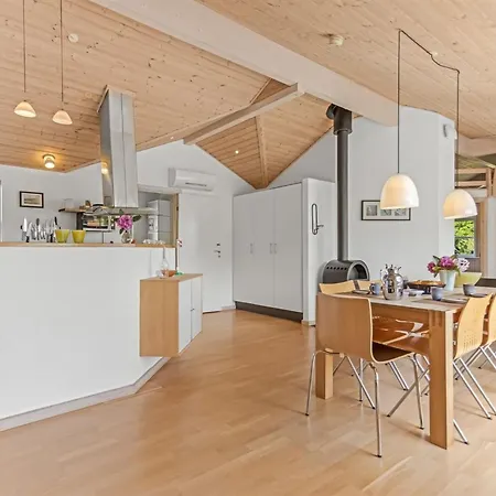 Oddvar - 400m From The Sea By Interhome