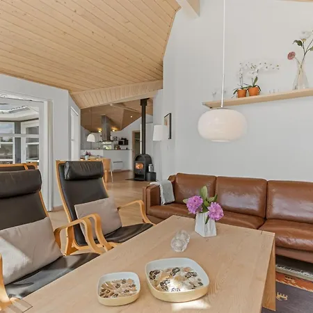 Oddvar - 400m From The Sea By Interhome