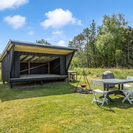 Oddvar - 400m From The Sea By Interhome Feriehus