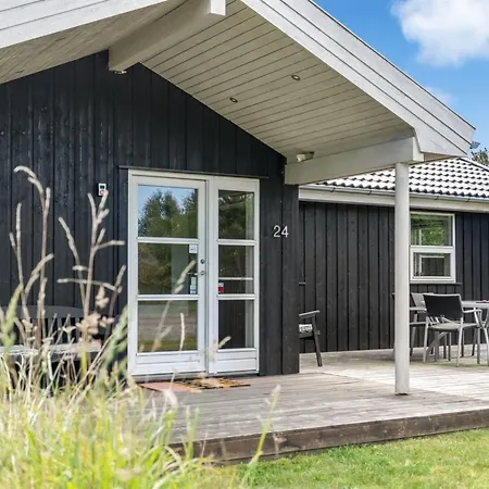 Oddvar - 400m From The Sea By Interhome *